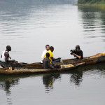 Egide Mutabasi och Jens Lapidus 1. Lake Kivu, Rwanda. Foto: Johan Palmgren.